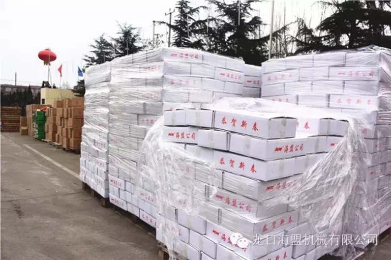 金雞獻禮，海盟員工發(fā)年貨啦！